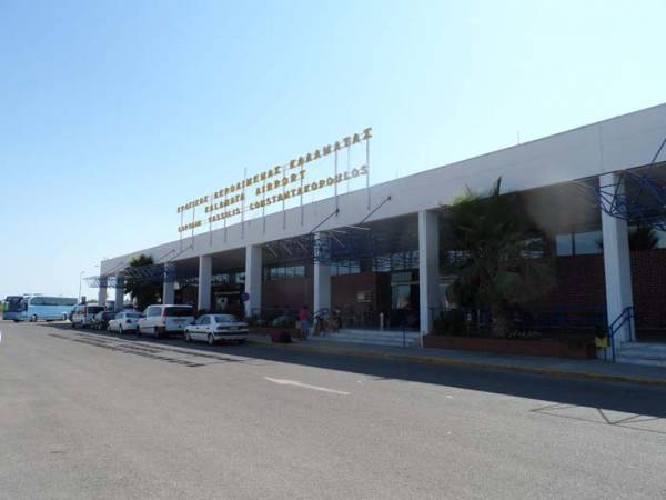 1.000 ευρώ πρόστιμο στο κυλικείο του αεροδρομίου για έλλειψη τιμών στα παγωτά