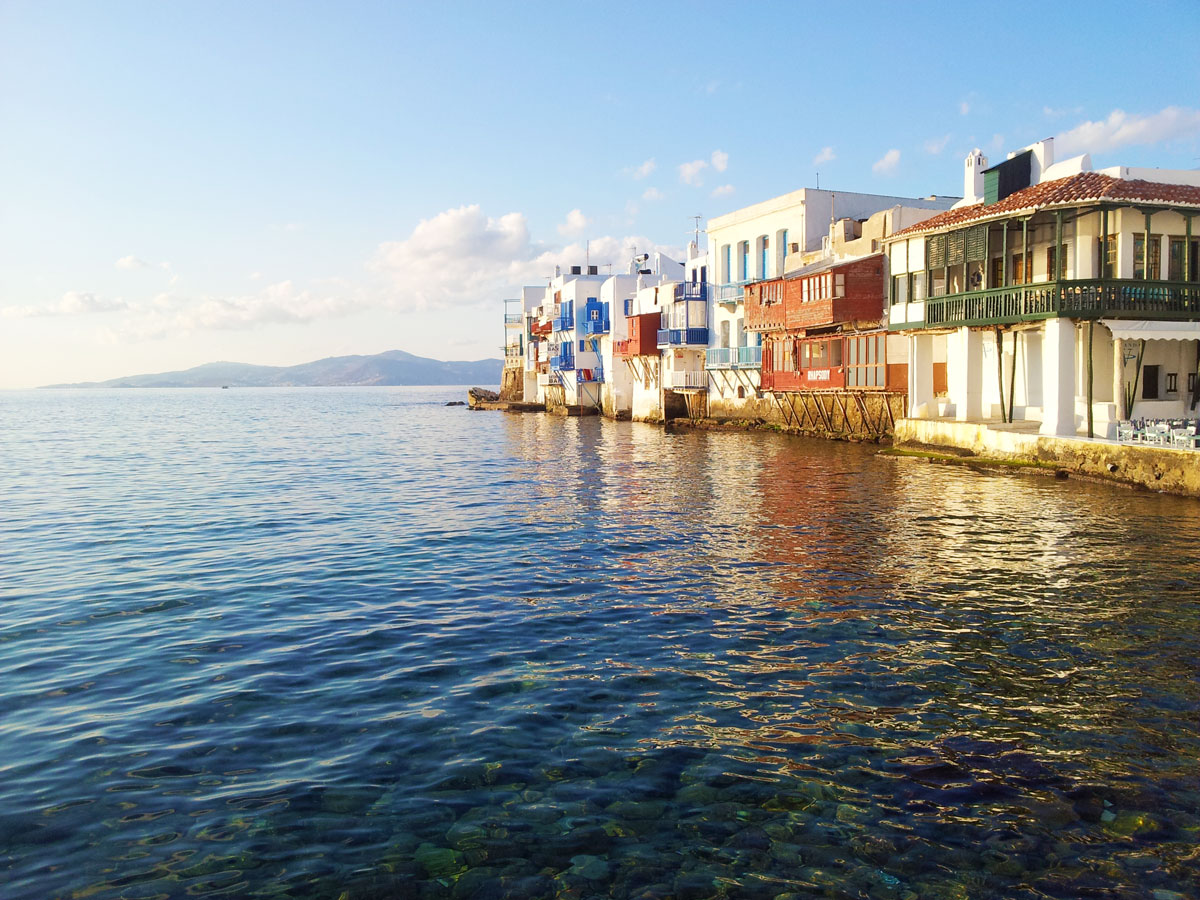 Πρώην λιμενικός σε μεγάλο κύκλωμα ναρκωτικών και πορνείας στη Μύκονο!