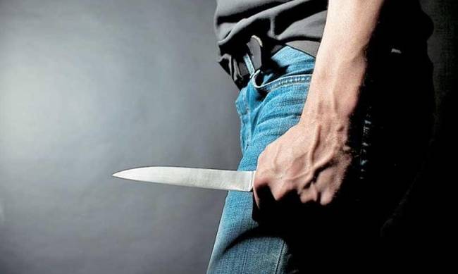 Τραυμάτισε την εν διαστάσει σύζυγό του με μαχαίρι και συνελήφθη