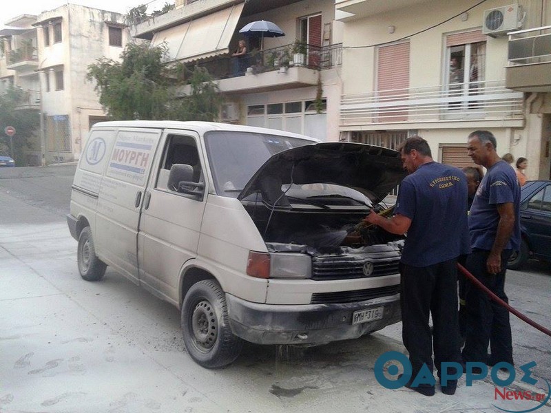 Φωτιά σε αυτοκίνητο στην Καλαμάτα (φωτογραφίες)