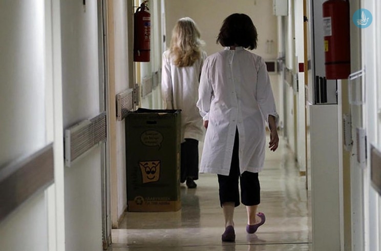 Κατάρρευση των δημόσιων νοσοκομείων βλέπουν γιατροί και εργαζόμενοι