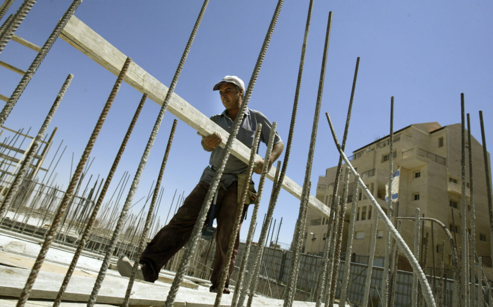 Παρατάσεις σε οικοδομικές άδειες  και αυθαίρετα λόγω κορωνοϊού