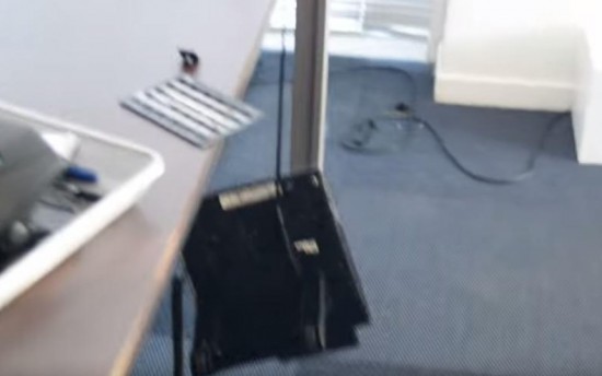 Αναρχική ομάδα ισοπέδωσε τα γραφεία του ΤΑΙΠΕΔ (βίντεο)