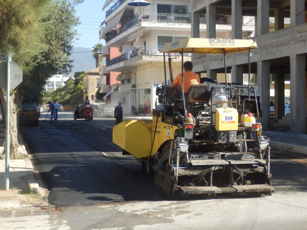 Ασφαλτόστρωση της οδού Μεγάλου Αλεξάνδρου