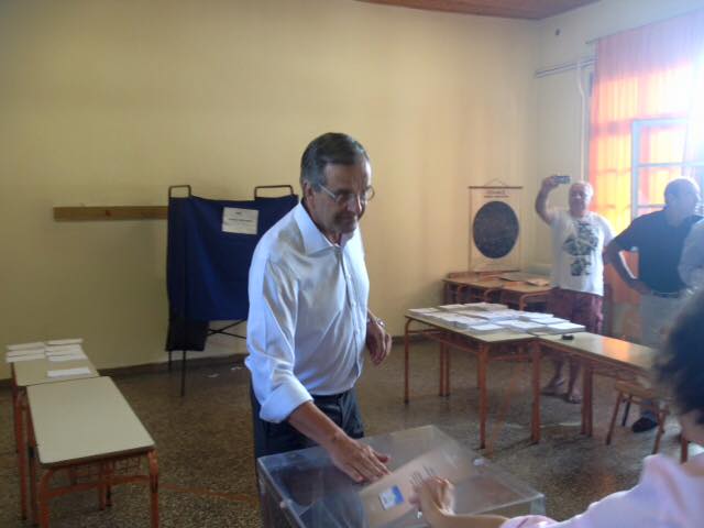 Στην Πύλο ψήφισε ο πρώην Πρωθυπουργός Αντώνης Σαμαράς (φωτογραφίες)