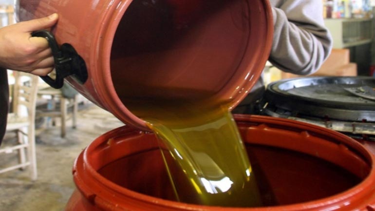 Γεωργιανός έκλεβε ελαιόλαδο από αποθήκες στην Καλαμάτα