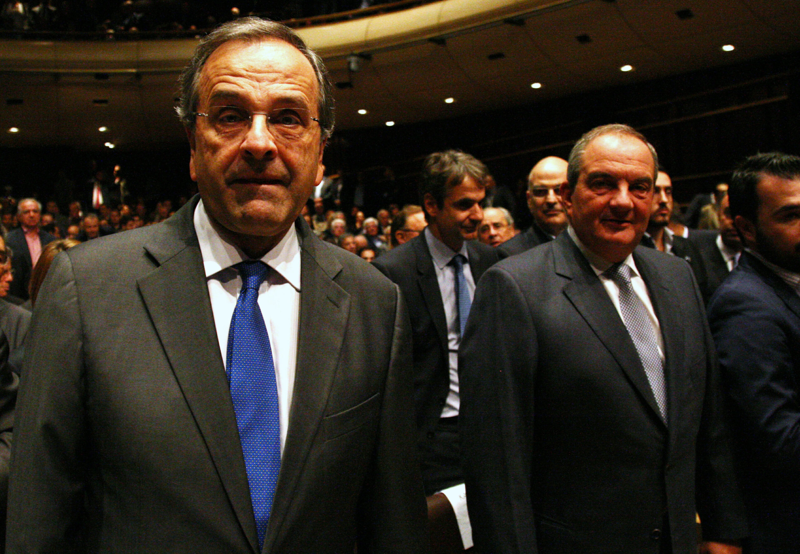 «Καραμανλικοί» εναντίον «Σαμαρικών» στη Νέα Δημοκρατία