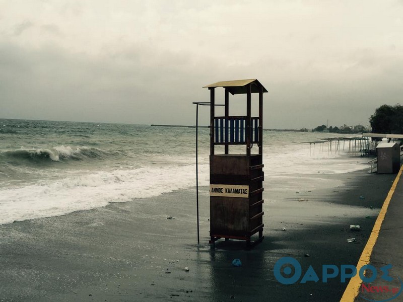 Εντυπωσιακές εικόνες στην παραλία της Καλαμάτας (φωτογραφίες & βίντεο)