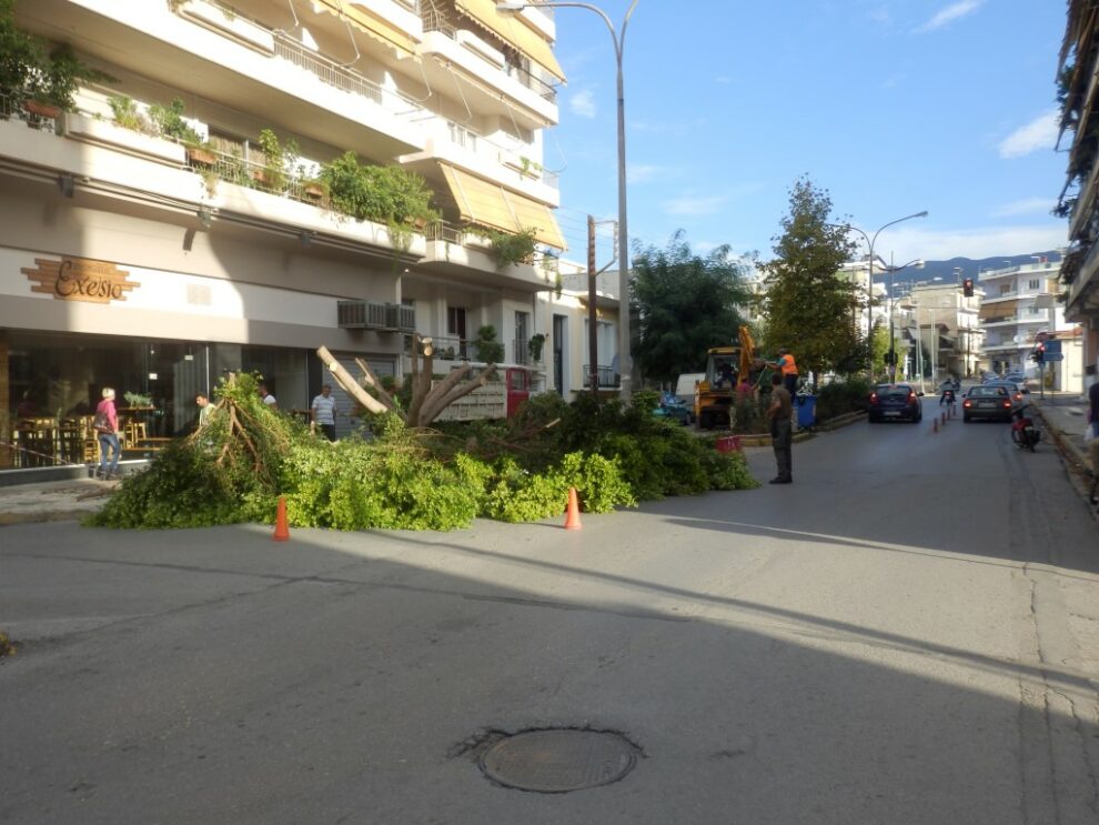 Εργασίες σε οδούς και περιοχές της Καλαμάτας