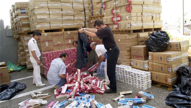 7 κατηγορούμενοι, 7 διαφορετικές εκδοχές στην υπόθεση για τα λαθραία τσιγάρα