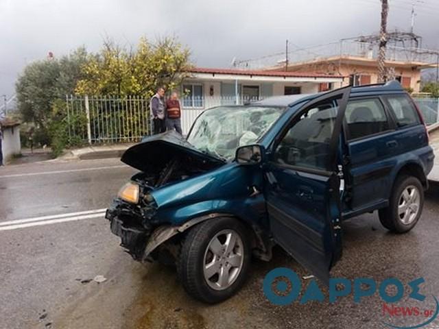 Σοβαρό τροχαίο με τραυματισμό στην οδό Αθηνών