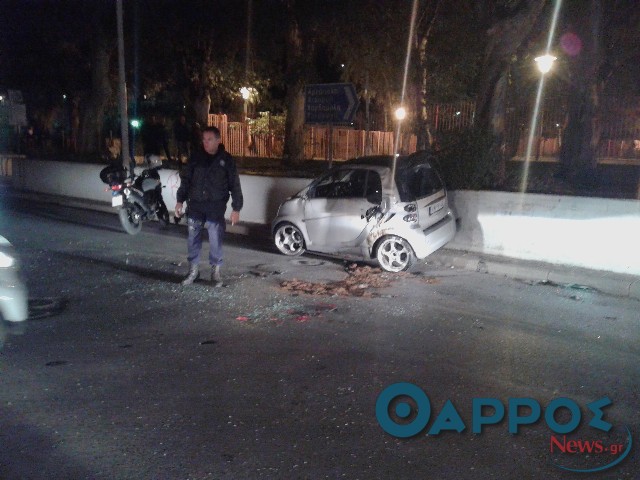 Σύγκρουση τριών οχημάτων στην οδό Λακωνικής (φωτογραφίες)