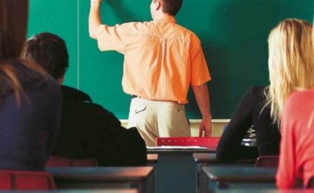 Συνελήφθη 51χρονος δάσκαλος για αποπλάνηση 10 μαθητριών!