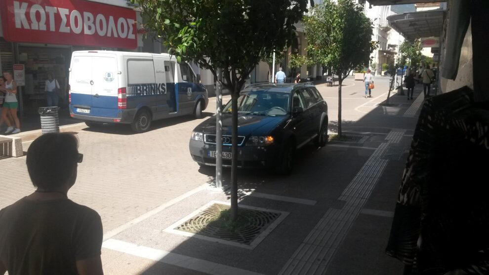 Στον «πεζόδρομο» της Αριστομένους