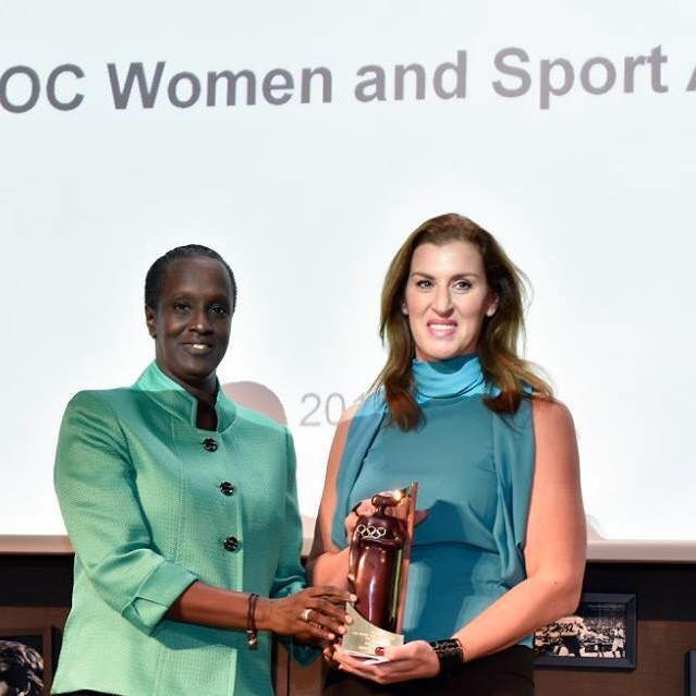 Ύψιστη τιμή για την Βούλα Κοζομπόλη από τη ΔΟΕ