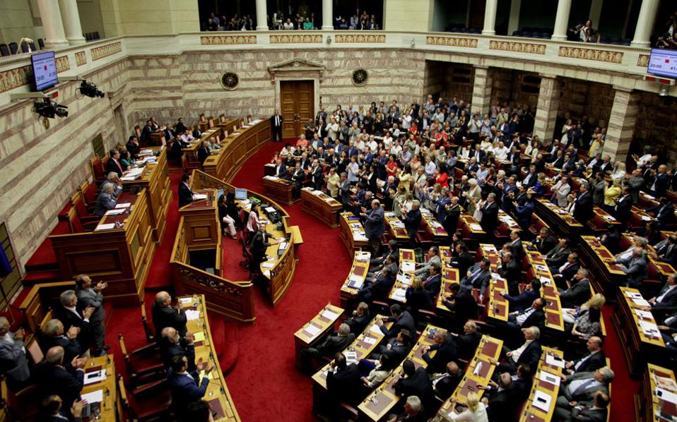 120 χιλ. ευρώ το χρόνο για τα διόδια των βουλευτών