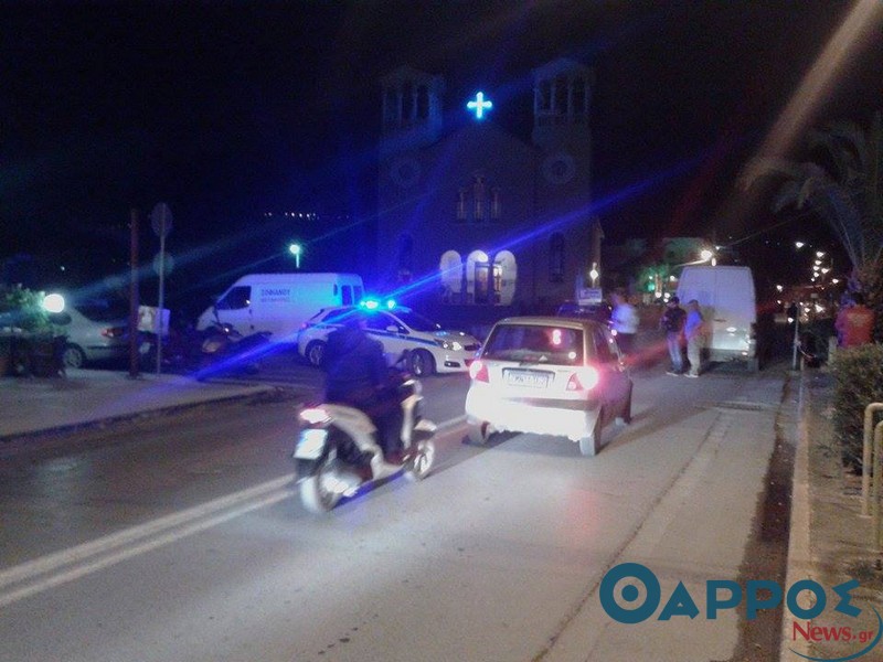 Φορτηγάκι ΙΧ παρέσυρε και τραυμάτισε πεζό στην οδό Ναυαρίνου (φωτογραφίες)