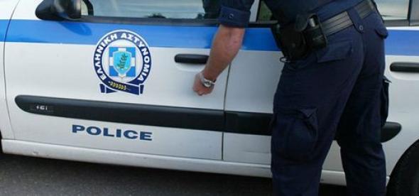 Ληστές είχαν το θράσος να βάλουν τον καταστηματάρχη να ανοίξει το μαγαζί του για να τον κλέψουν!