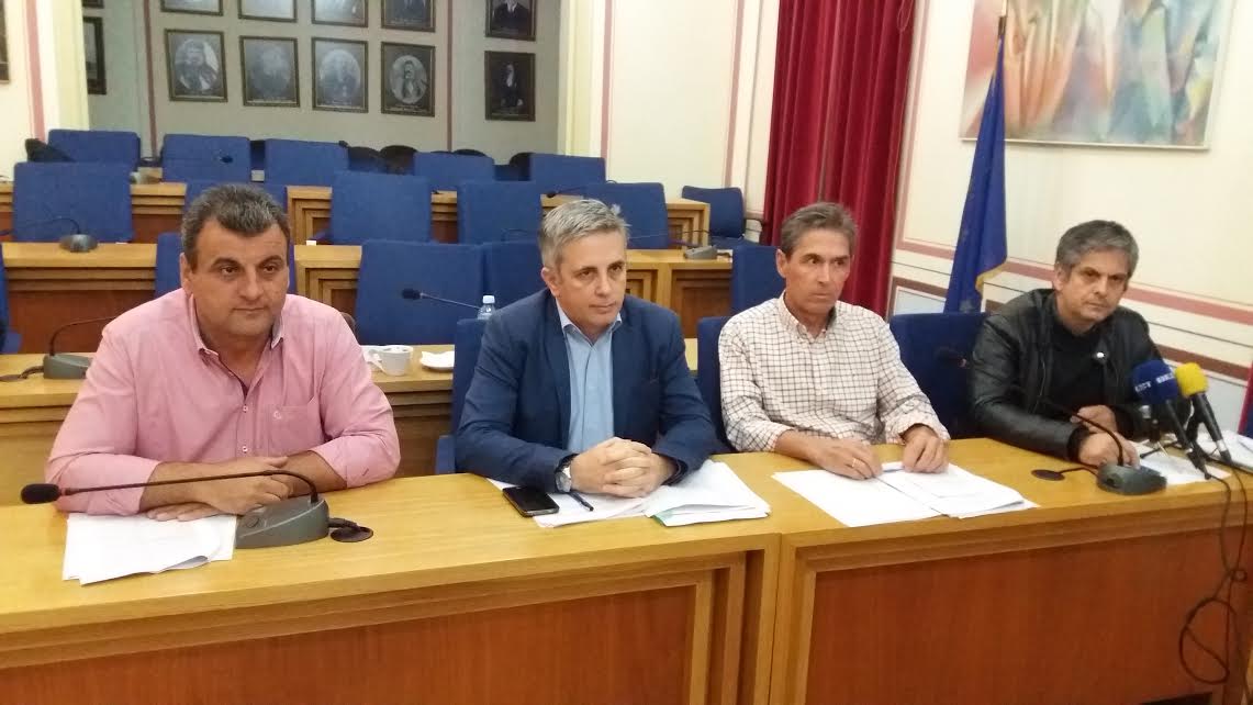 Kalamata 21: Για προχειρότητα και αυταρχισμό κατηγορεί τον δήμαρχο Καλαμάτας η παράταξη Μάκαρη