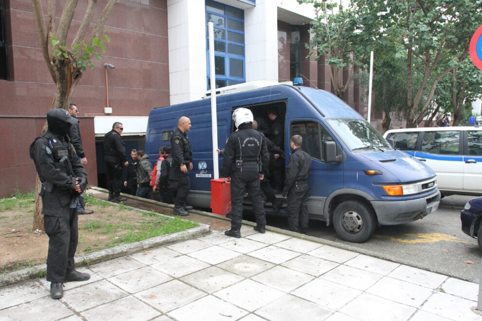 Ξεκινά 15 Δεκεμβρίου η δίκη τριών εγκληματικών οργανώσεων διακίνησης χασίς και ηρωίνης