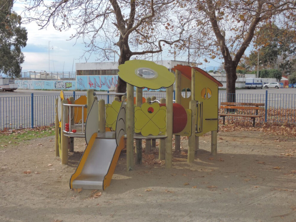 Αναβαθμίσθηκαν για πιστοποίηση παιδικές χαρές της Καλαμάτας