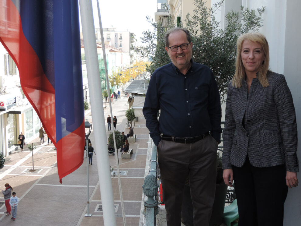 Η Ρένα Δούρου στο Δημαρχείο Καλαμάτας