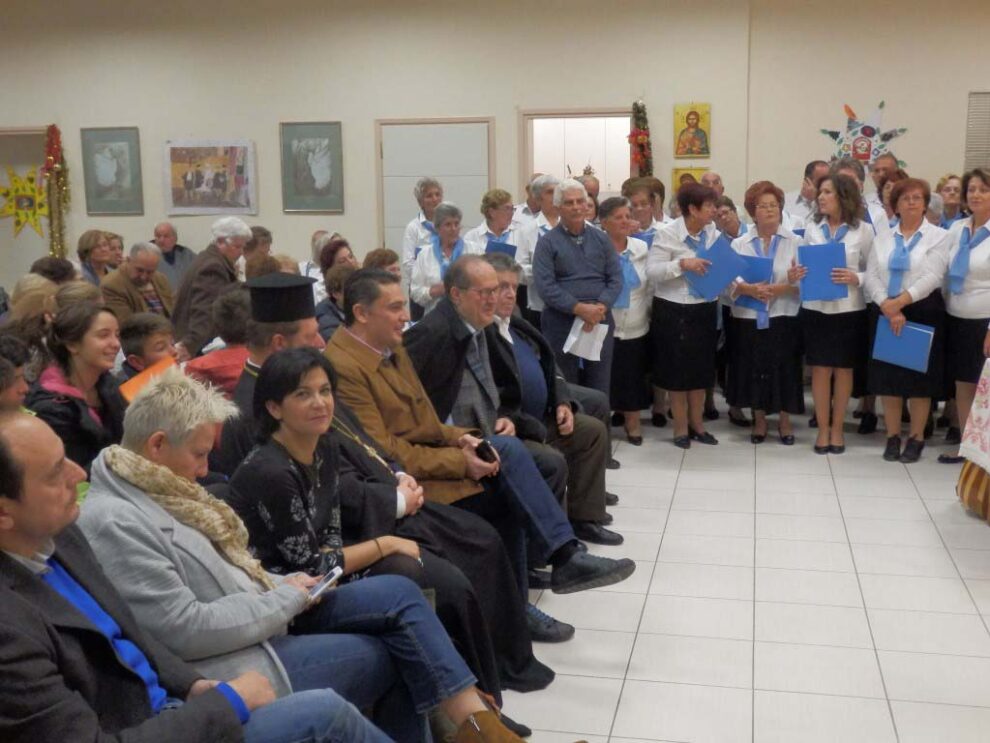 Χριστουγεννιάτικη γιορτή με όρθιους στο Β’ ΚΑΠΗ Καλαμάτας (φωτογραφίες)