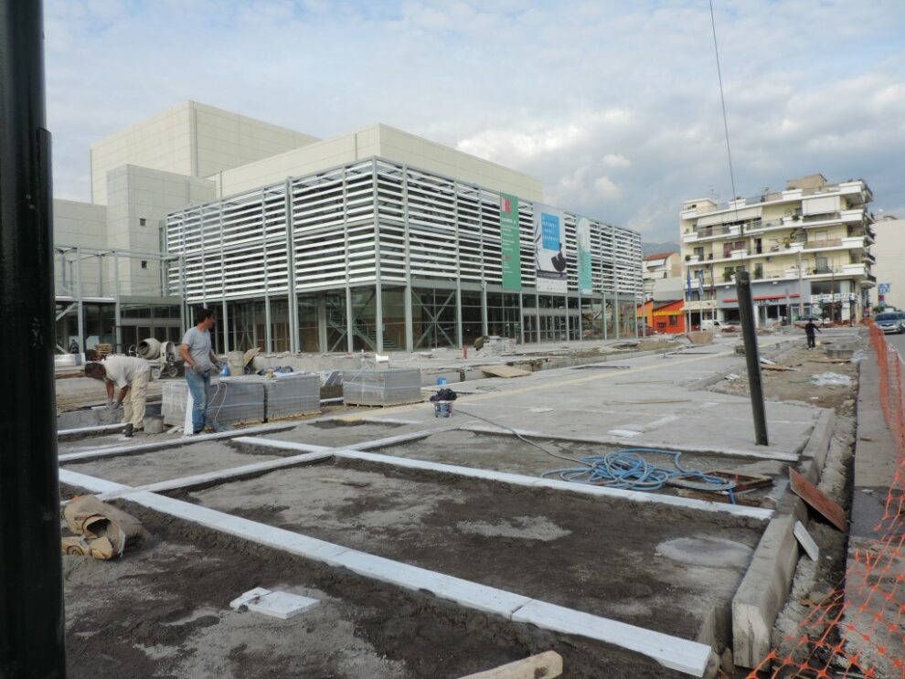 Περισσεύει η ανοχή του Δήμου Καλαμάτας προς την ανάδοχο εταιρεία του Μεγάρου Χορού