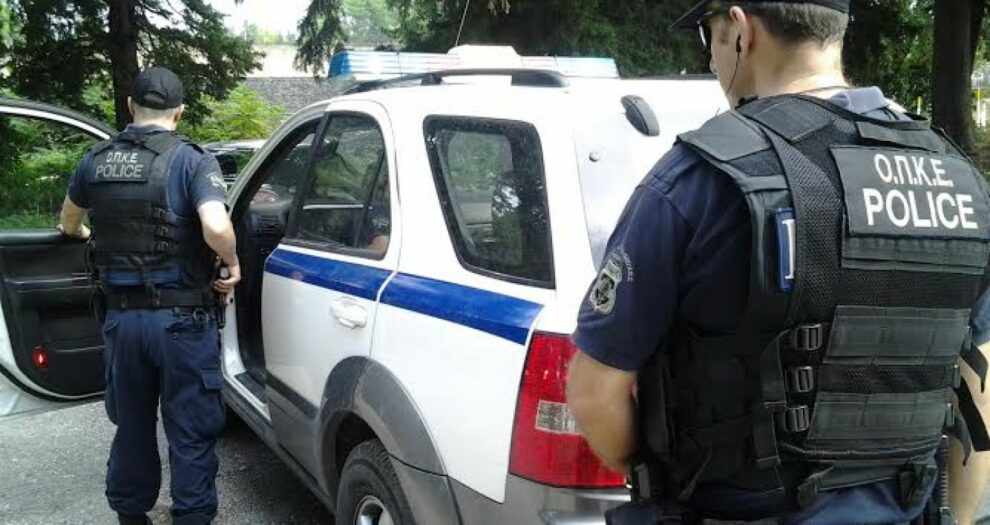 Πατέρας και κόρη μεταξύ των συλληφθέντων για διακίνηση ναρκωτικών