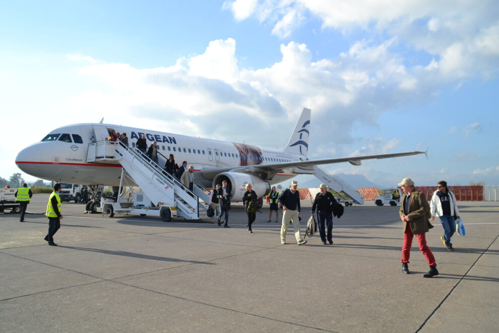 Ανοδική πορεία τουρισμού και νέες πτήσεις από το αεροδρόμιο της Καλαμάτας βλέπει η Αντ. Μπούζα