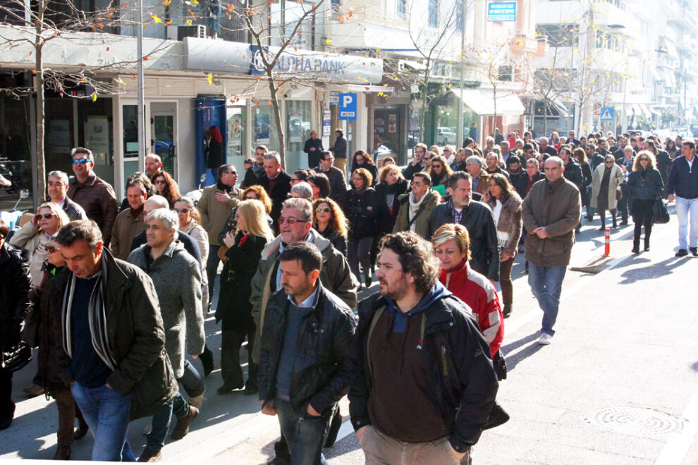 «Φουσκώνει» το ενιαίο μέτωπο των διαμαρτυρόμενων επαγγελματιών