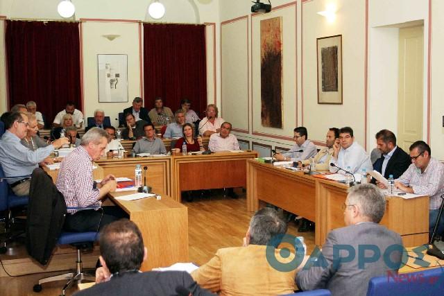 Χωρίς αντιπολίτευση το χθεσινό Δημοτικό Συμβούλιο- Αποχώρησαν οι παρατάξεις