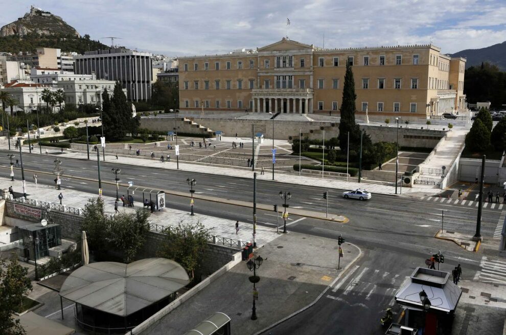 Απαγόρευση συγκεντρώσεων αύριο στην Αθήνα