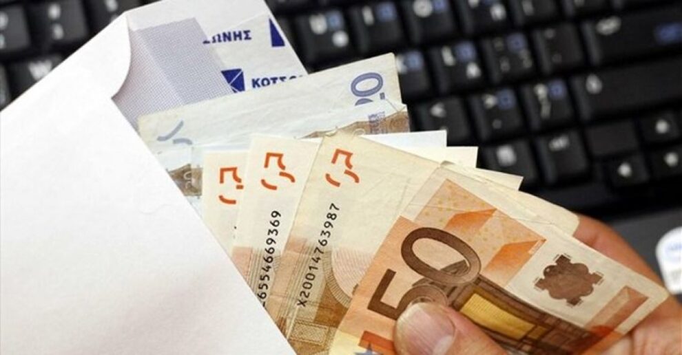 78χρονη κατήγγειλε  κλοπή 100.000 ευρώ στην Κυπαρισσία