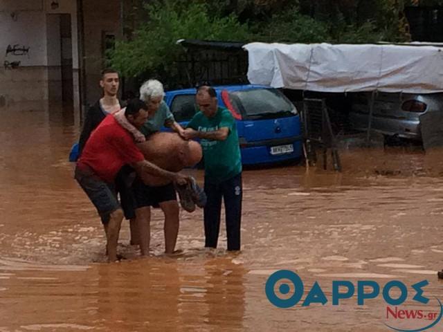 Κάτοικοι της Καλαμάτας σε απόγνωση ζητούν βοήθεια (φωτογραφίες και βίντεο)