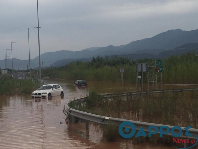 Παραμένει κλειστός ο δρόμος Καλαμάτας – Μεσσήνης (βίντεο & φωτογραφίες)