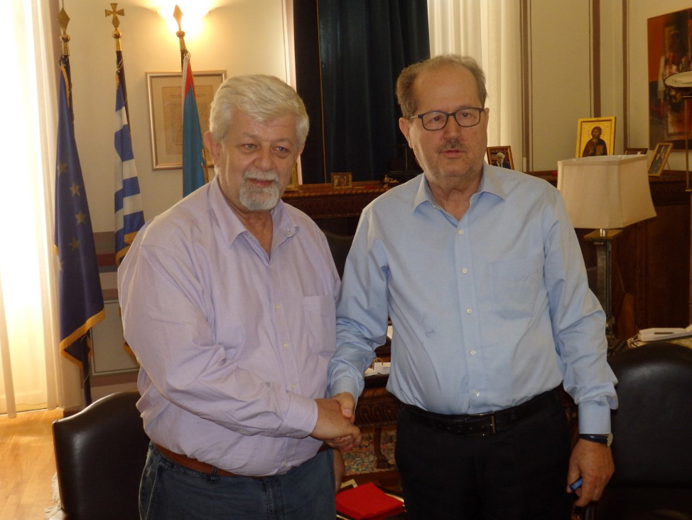 Βλέποντας το δάχτυλο…