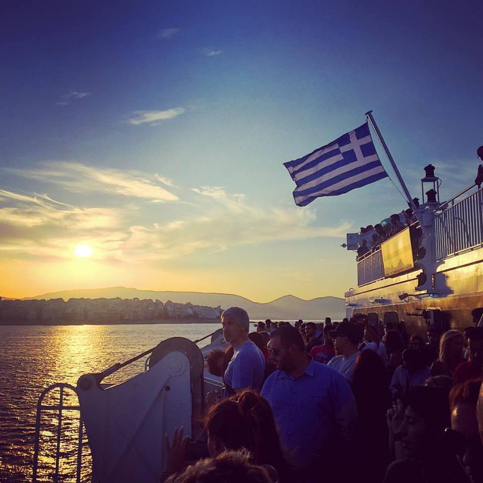 Περισσότεροι τουρίστες, αλλά ξόδεψαν λιγότερα