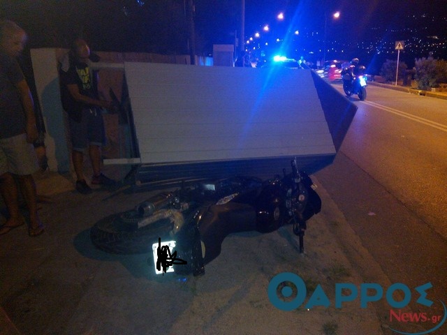 Σοβαρό τροχαίο με τραυματισμό οδηγού μηχανής στη Ναυαρίνου (φωτογραφίες)