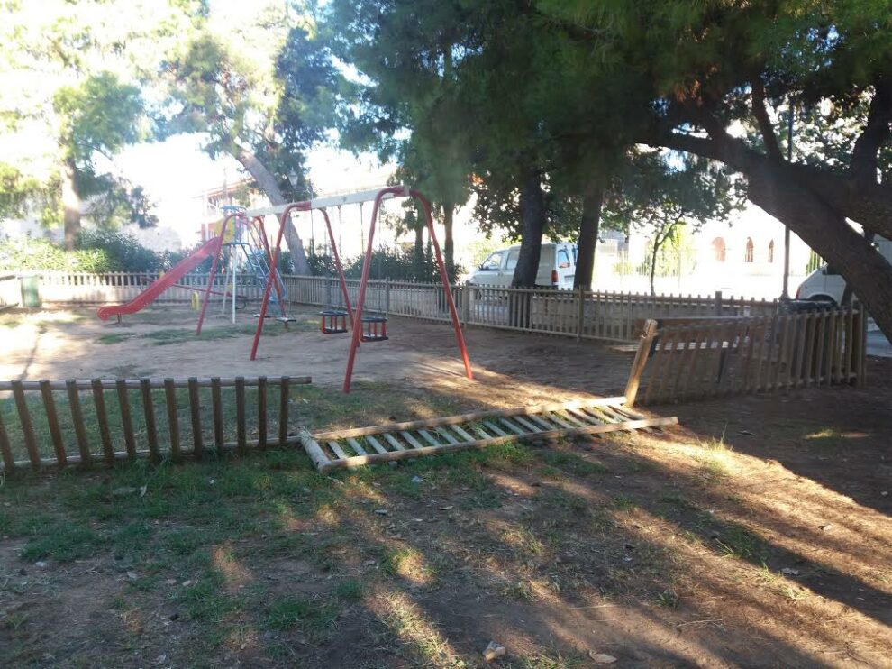 Φραγκόλιμνα: Μικρή πλατεία, πολλά προβλήματα