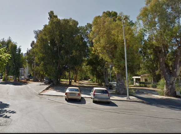 Πύλη στο πρώην στρατόπεδο  του 9ου Συντάγματος Πεζικού