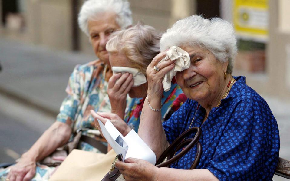 Τροχαία, βλάβες και λίρες τα δημοφιλή σενάρια στην εξαπάτηση ηλικιωμένων