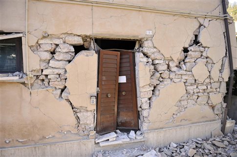 Σεισμός 6,7 Ρίχτερ “ξύπνησε” την κεντρική Ιταλία