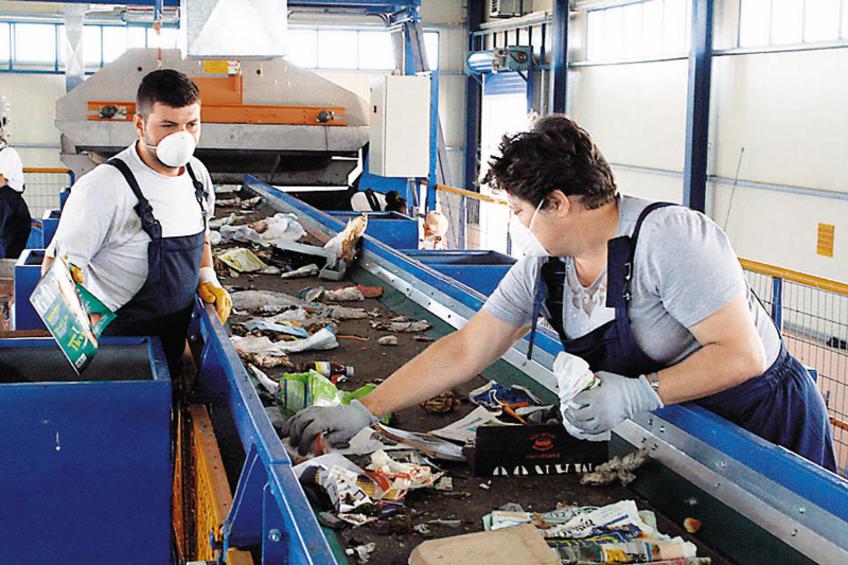 Χειροβομβίδα βρέθηκε στην Ελληνική  Εταιρεία Ανακύκλωσης στο Ασπρόχωμα!