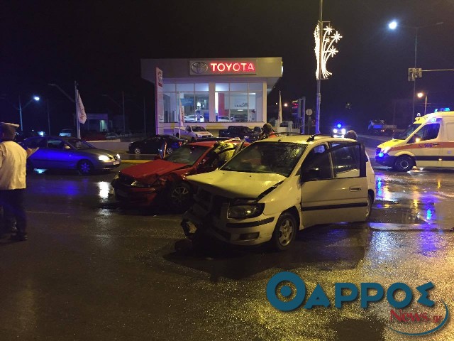 Τροχαίο με τραυματισμό στη Νέα Είσοδο Καλαμάτας (φωτογραφίες)