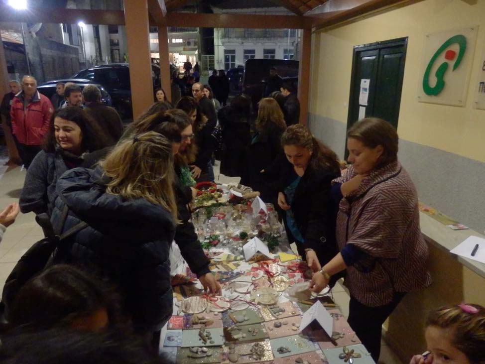 Χριστουγεννιάτικα δένδρα σε Αρφαρά, Βέργα, Γιαννιτσάνικα  – Καράβι στη Μικρή Μαντίνεια