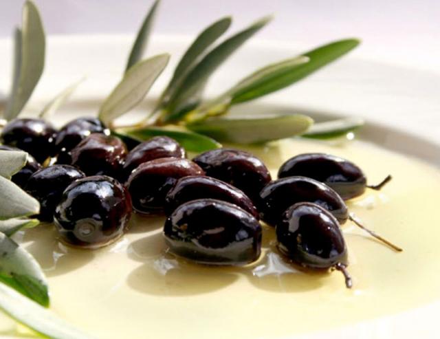ΠΟΠ Ελιά Καλαμάτας με νομιμότητα και κανονισμούς