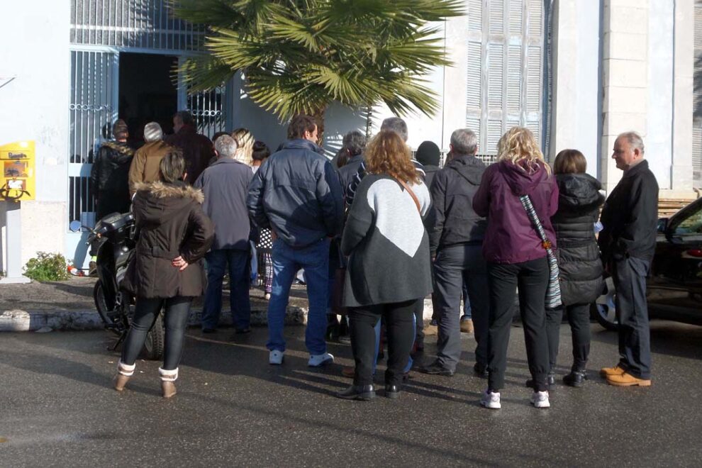 Στις τράπεζες η Καλαμάτα…αναστενάζει