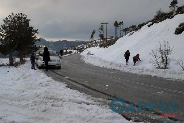 Με αλυσίδες η κυκλοφορία στην Ε.Ο. Καλαμάτας- Σπάρτης, η κατάσταση σε όλο το οδικό δίκτυο