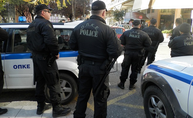 Έκλεψε από 40χρονο στην Καλαμάτα το κινητό και το πορτοφόλι του, και συνελήφθη στη Μεσσήνη